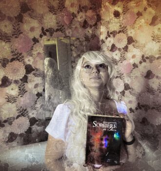 Sorcière de chair Sarah Buschmann