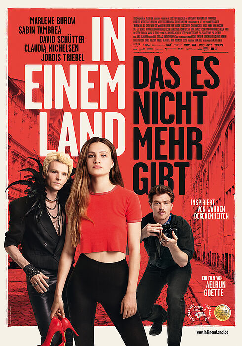 Affiche officiel du film Dans un pays qui n'existe plus en allemand avec le titre In einem Land das es nicht mehr gibt